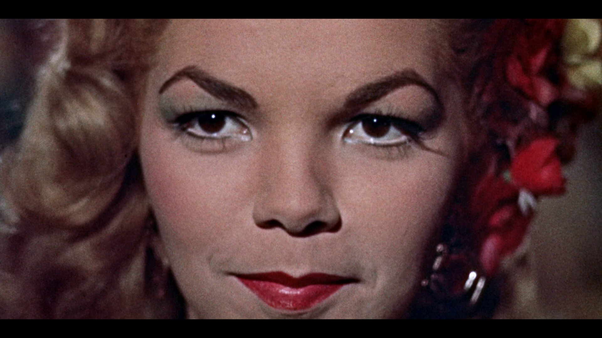 Love Slaves of the Amazon - Blu-Ray main image 1