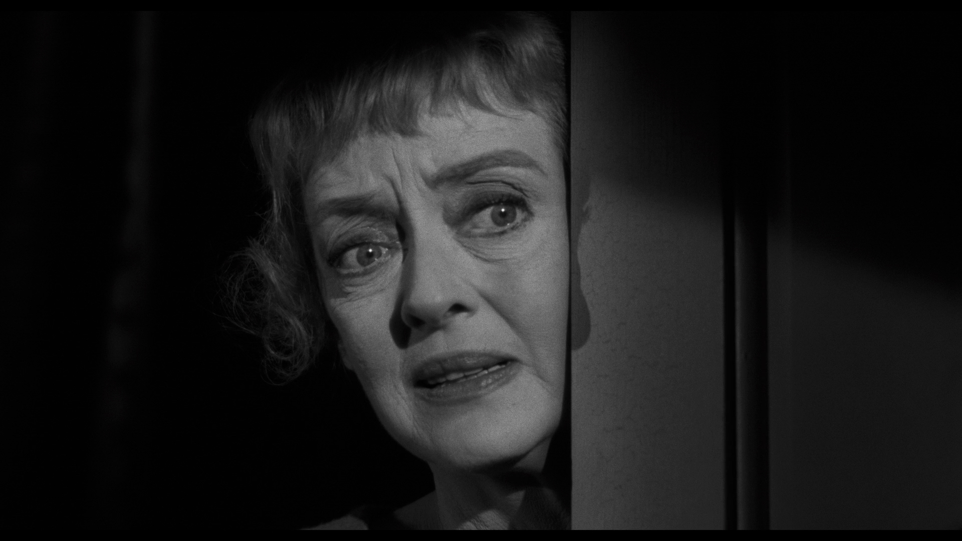 Hush... Hush Sweet Charlotte Bluray Bette Davis