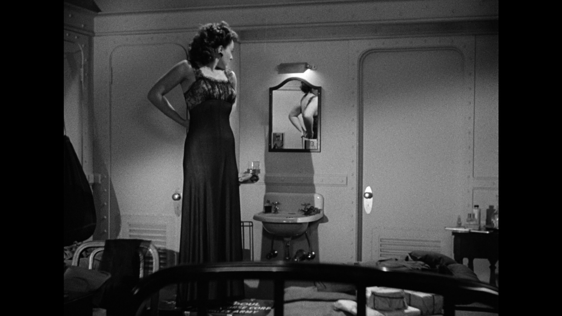 So Proudly We Hail! Bluray Claudette Colbert / Paulette Goddard