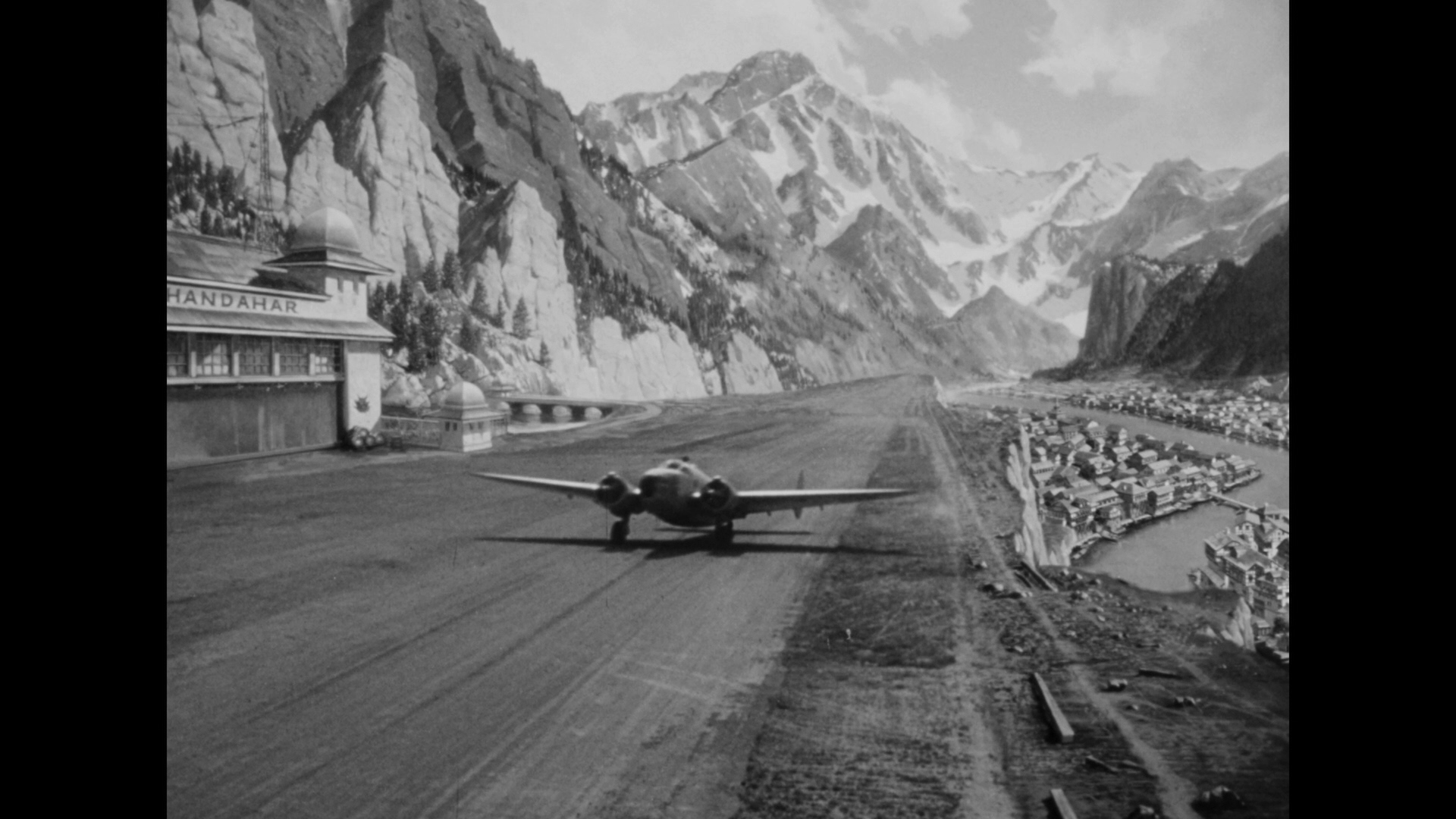 Thunder in the East Bluray Alan Ladd / Deborah Kerr