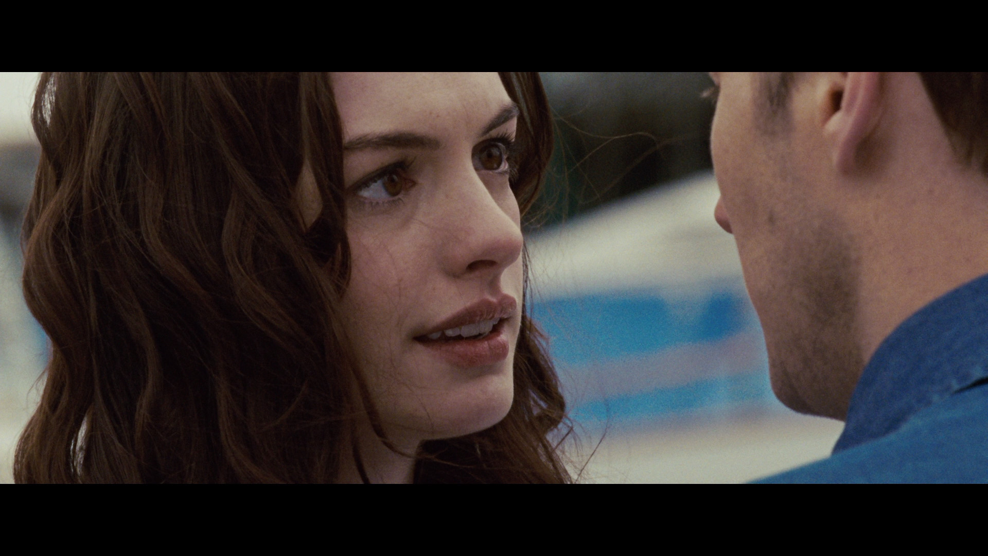 anne hathaway passengers